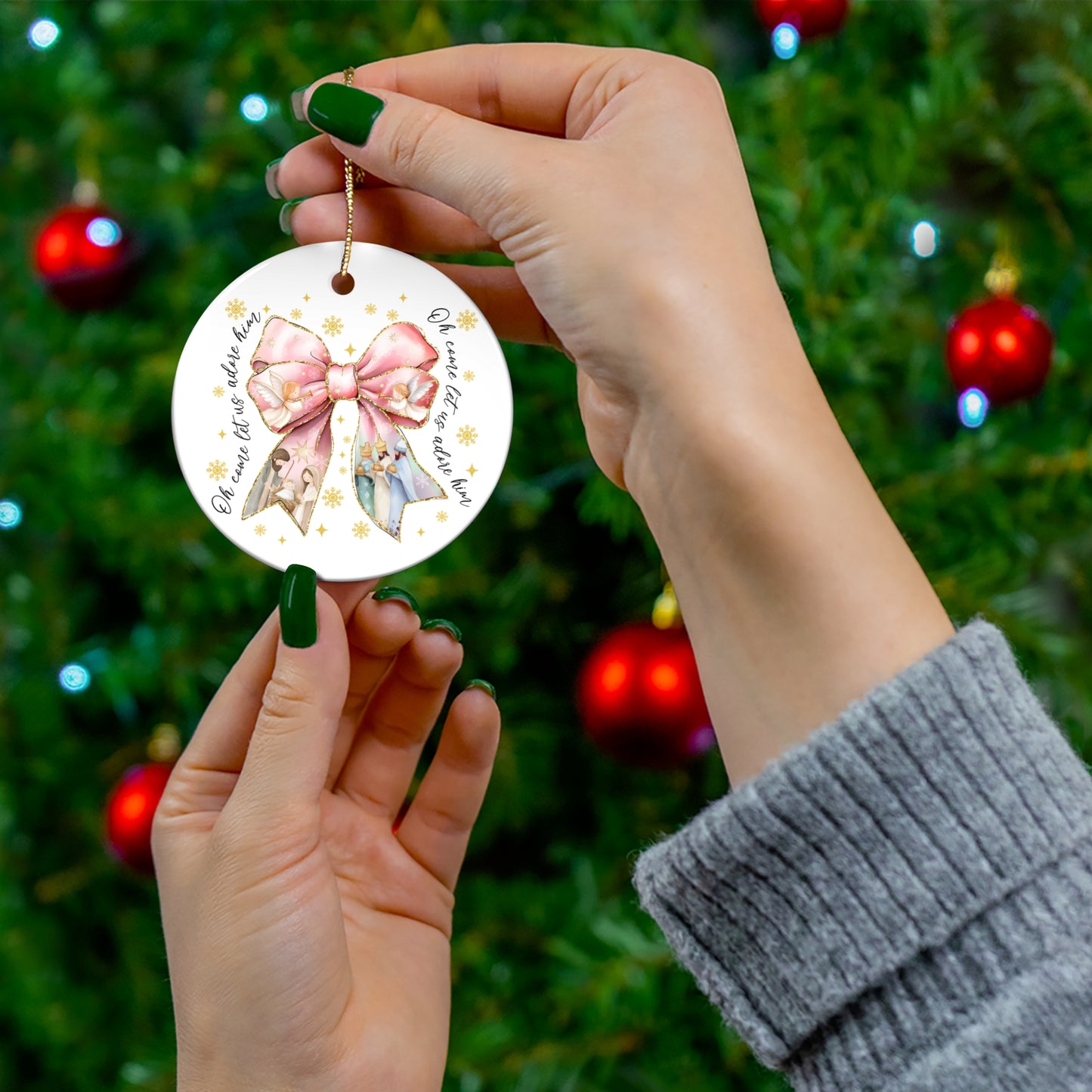 Ceramic Ornament with Bow Design, Christmas Decoration, Holiday Gift, Tree Ornament, Festive Home Decor, Personalized Keepsake
