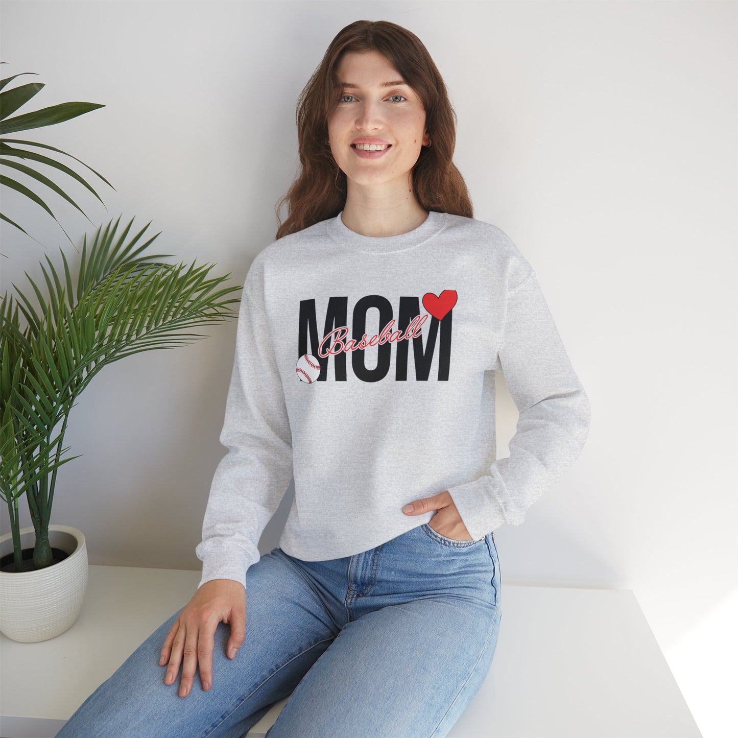 Baseball Mom Heart Unisex Heavy Blend™ Crewneck Sweatshirt