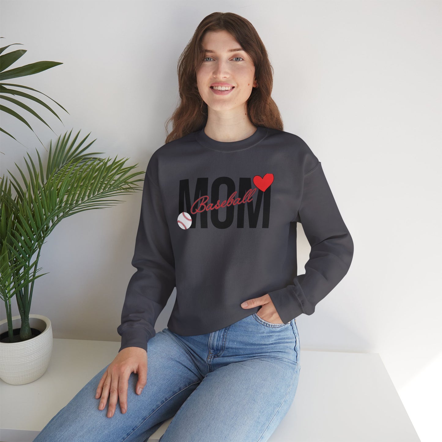 Baseball Mom Heart Unisex Heavy Blend™ Crewneck Sweatshirt